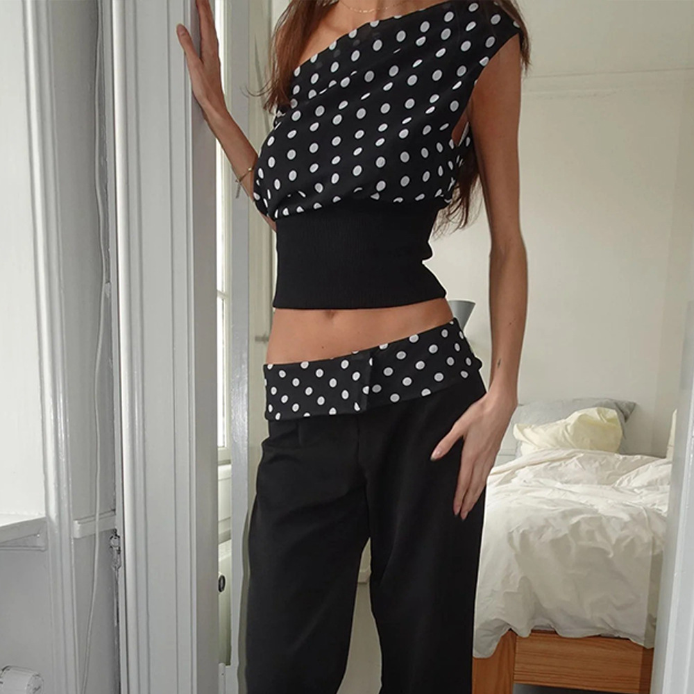 Classic Polka Comfort Top