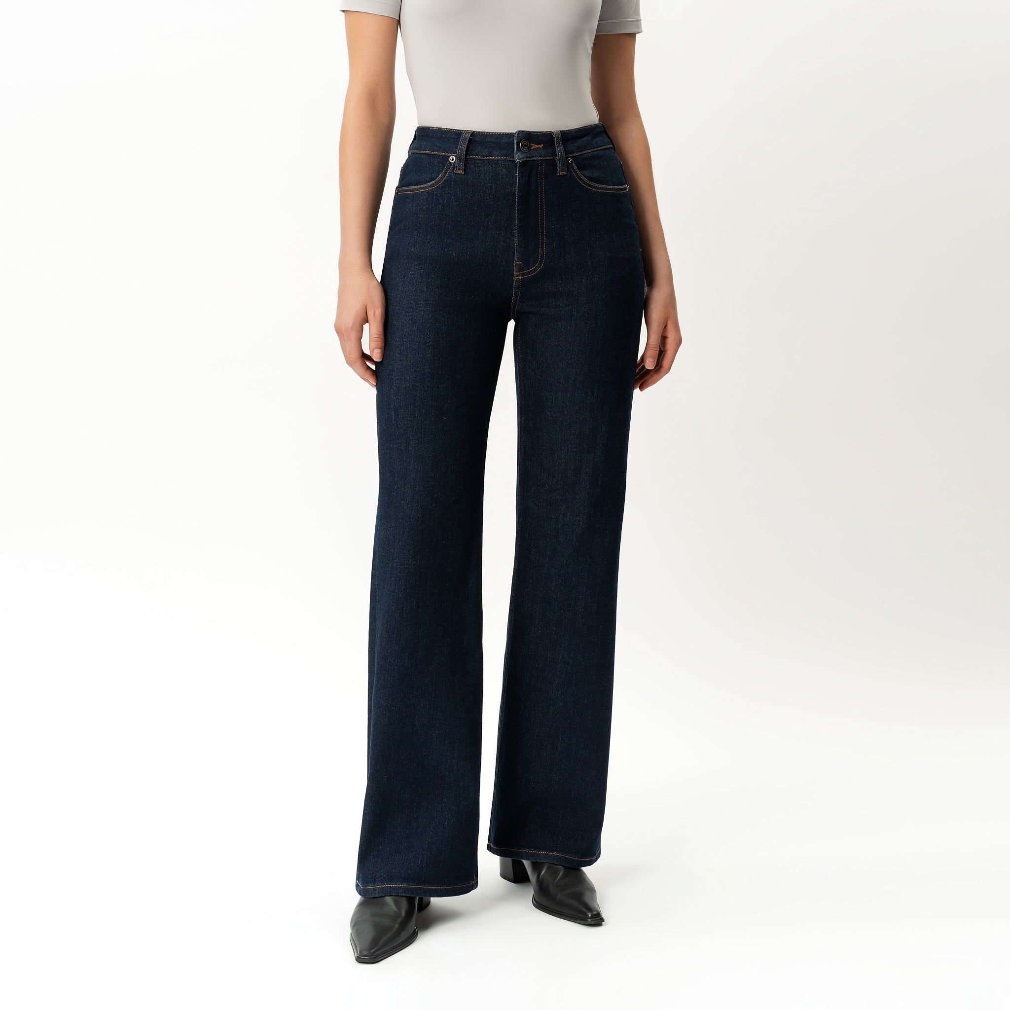 Everyday Relaxed Wide Leg Denim Jeans